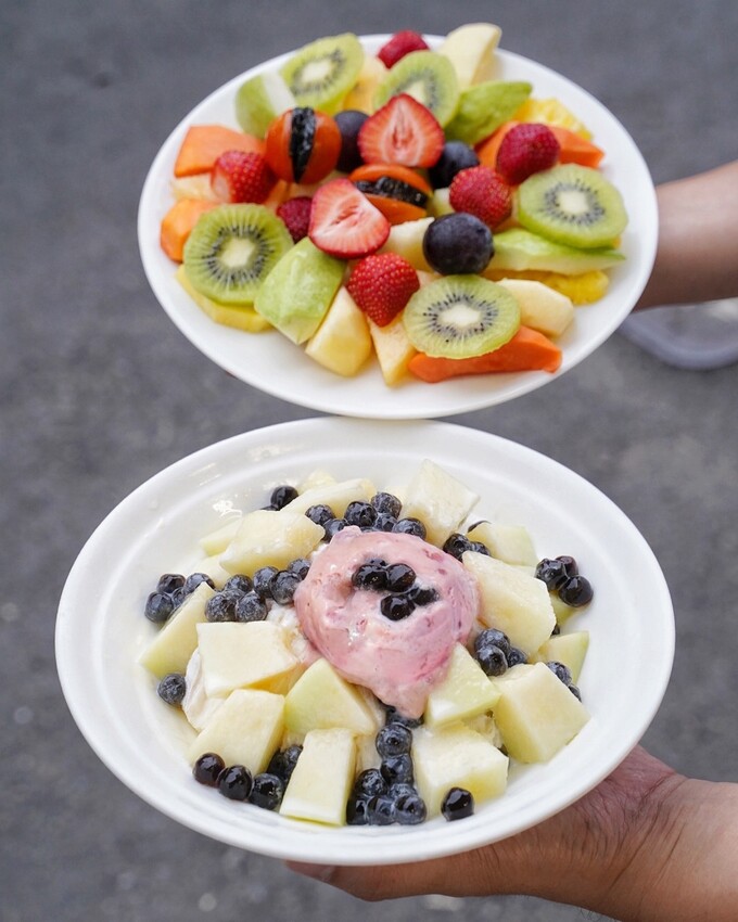 【品馨冰菓室新竹旗艦店】台南小有名氣的品馨冰菓室在新竹城隍廟就能吃到啦！冬季限定草莓冰超大碗超實在，冷冬再來碗熱呼呼鍋燒麵暖心又暖胃！ - 阿華田的美食日記