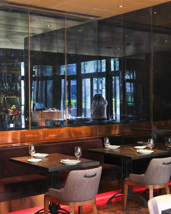 驢子餐廳 ｜台北最正宗的義大利料理，挑戰比臉大的巨無霸戰斧豬排! - 肉依小姐吃什麼