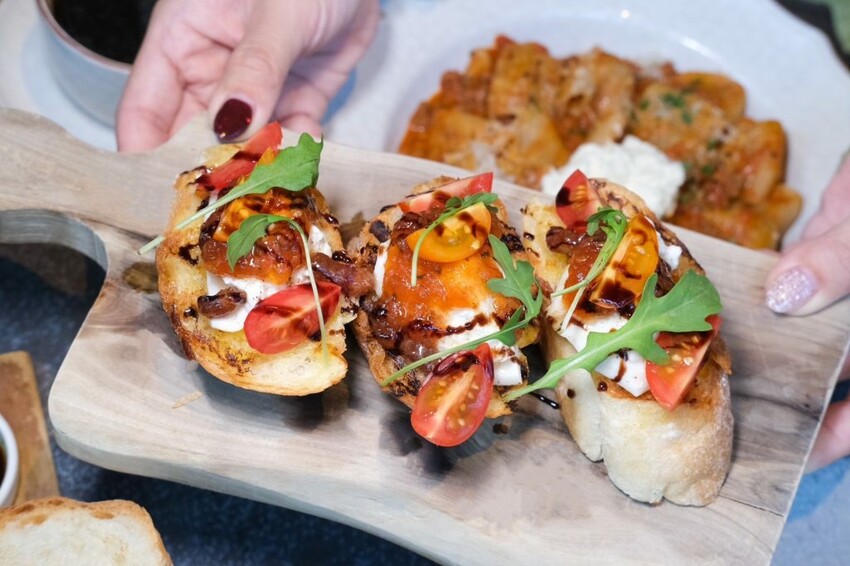 驢子餐廳 ｜台北最正宗的義大利料理，挑戰比臉大的巨無霸戰斧豬排! - 肉依小姐吃什麼