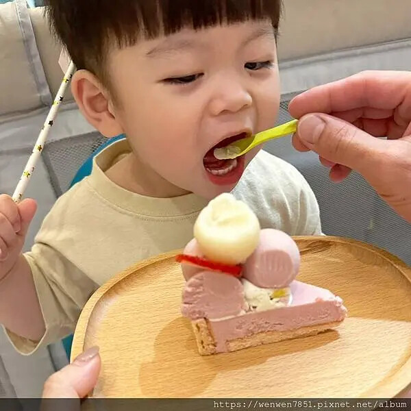 卡瓦蛋糕超美冰淇淋款！新莊人氣首選，新莊生日蛋糕推薦。