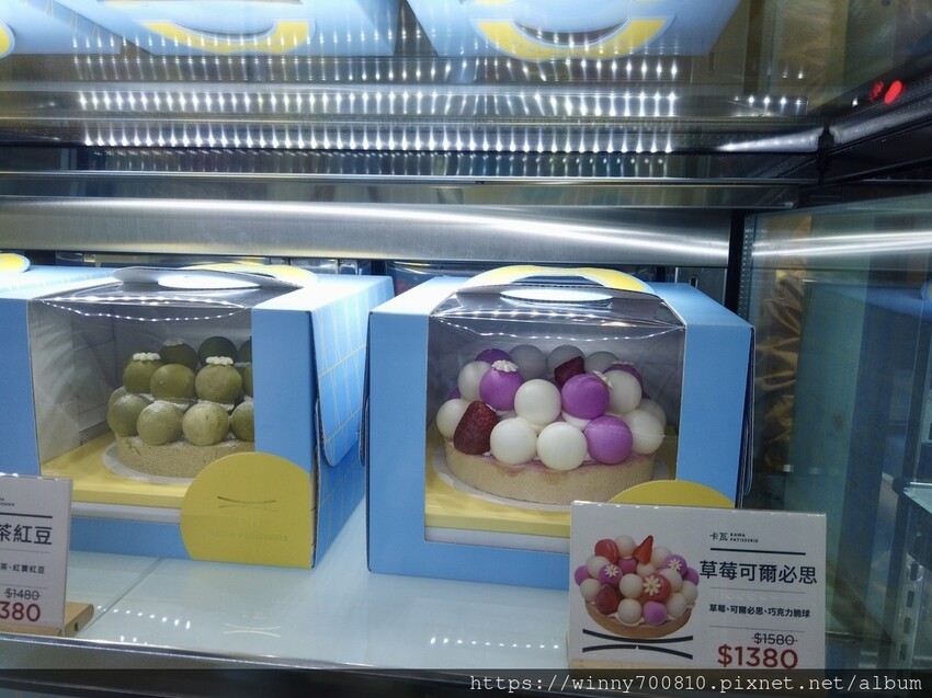 新北市新莊區新莊 草莓生日蛋糕推薦！冬季限定【卡瓦蛋糕工場】媲美日本蛋糕店的草莓蛋糕！使用100%純動物性鮮奶油，吃