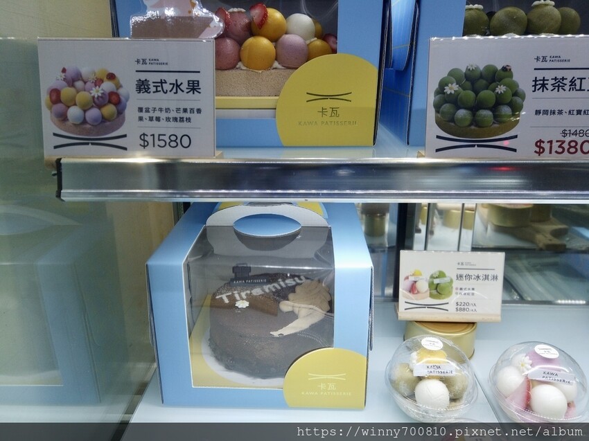 新北市新莊區新莊 草莓生日蛋糕推薦！冬季限定【卡瓦蛋糕工場】媲美日本蛋糕店的草莓蛋糕！使用100%純動物性鮮奶油，吃