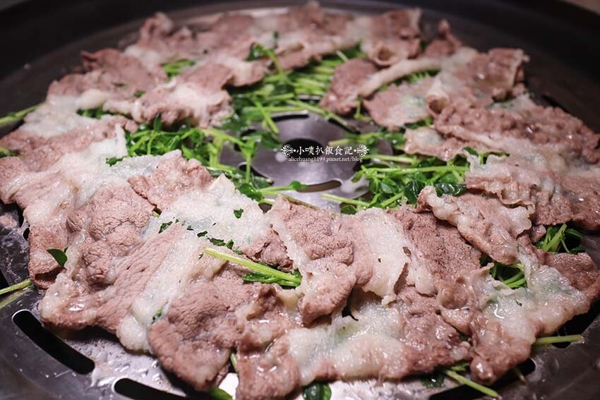 【新莊美食餐廳】『濤濤海鮮蒸氣鍋』近新莊副都心站/新鮮海陸大