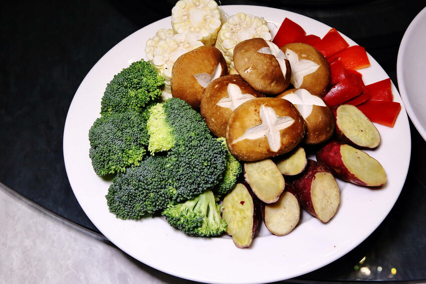 新莊美食推薦,新莊典華濤濤海鮮蒸氣鍋,新鮮海鮮、現蒸現吃,C