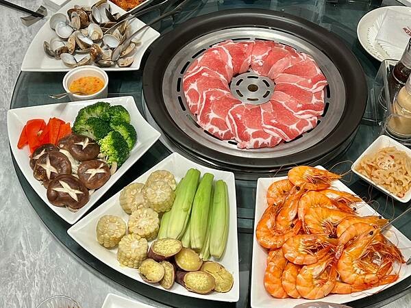 ＋（新北美食）濤濤海鮮蒸氣鍋～海鮮清蒸最好吃、澎湃上湯瑤柱粥