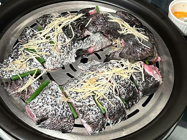 ＋（新北美食）濤濤海鮮蒸氣鍋～海鮮清蒸最好吃、澎湃上湯瑤柱粥