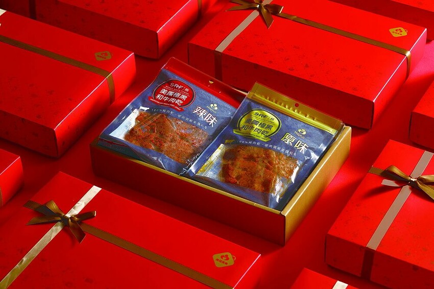 阿新筆記|2023美福食集圍爐禮盒| 今年圍爐年夜飯就吃鍋！美日澳頂級和牛美味上桌～