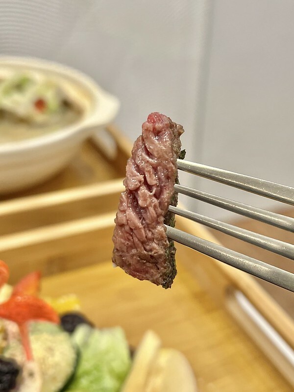 +（永和美食）啥湯～超暖鮮甜鱸魚煲湯、大份量健康早午餐、香濃順口得獎髒咖啡～捷運永安市場一分鐘就到！啥湯菜單 What’s soup