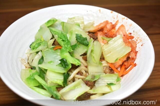 新北板橋巷弄美食 | 板凳麵 手工現擀的眷村美食 捲餅Q彈有勁 份量飽足 招牌炙燒牛五花湯 濃郁醇厚 -  就是這樣。吃喝玩樂。愛漂亮部落格 - FashionGuide 華人時尚專業評鑑