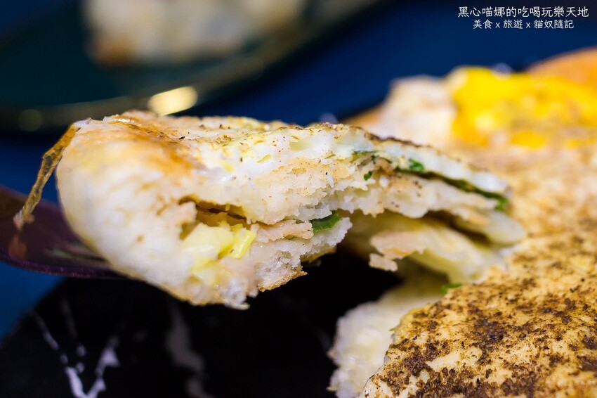 高雄三民︱律師傅煎包 皮薄Q脆,內餡飽滿又大顆!當晚餐或午茶小點心都正好!