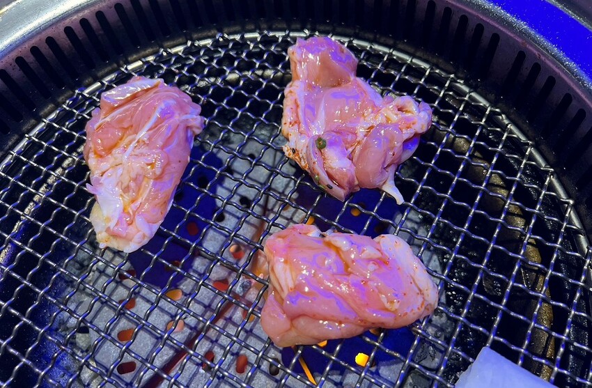 好吃到不行、要訂位才吃的到❗新竹美食，山上走走日式無菜單燒肉專門店，精緻又不貴的海底世界燒肉饗宴