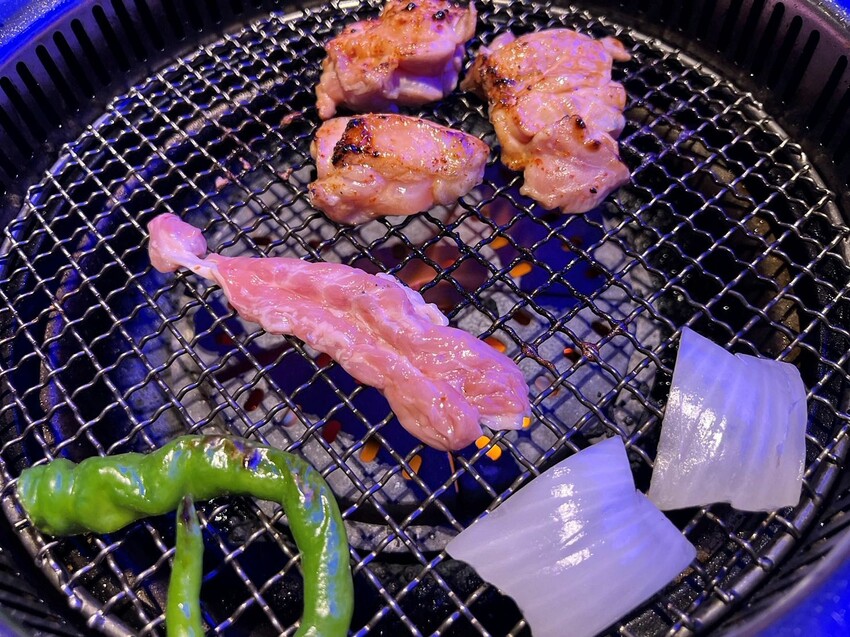 好吃到不行、要訂位才吃的到❗新竹美食，山上走走日式無菜單燒肉專門店，精緻又不貴的海底世界燒肉饗宴