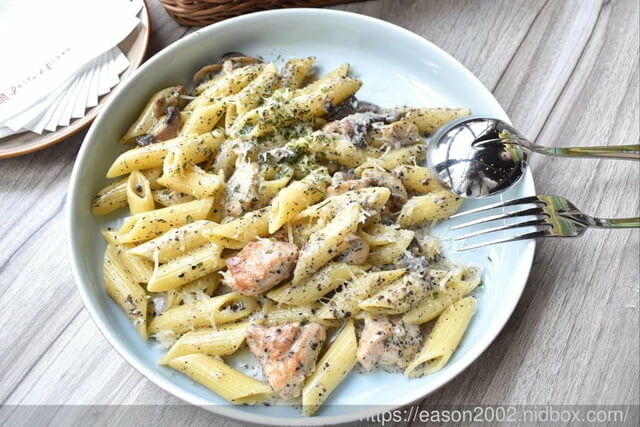 板橋捷運府中站美食 | 默爾 pasta pizza(誠品新板店） 義大利麵燉飯料理推薦