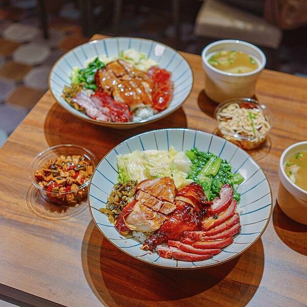 台北 中山區 張吳記燒臘 便當 燒臘 烤鴨 13.jpeg