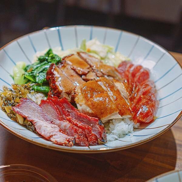 台北 中山區 張吳記燒臘 便當 燒臘 烤鴨 10.jpeg