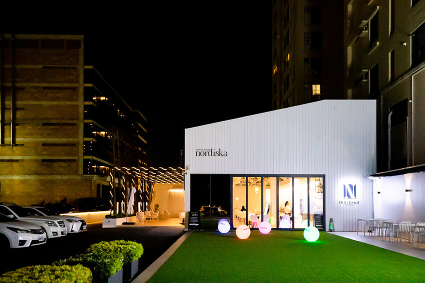 左營網美餐廳 – 北歐北歐 x 異國優美氛圍 潔白北歐風 最佳約會聖地 令人想不到的創意料理 精緻下午茶 免費