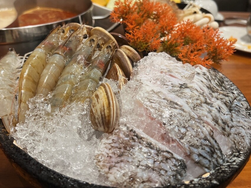 [ 桃園食記 ] 蒸煮流胡椒豬肚雞鍋｜桃園好喝胡椒豬肚雞推薦