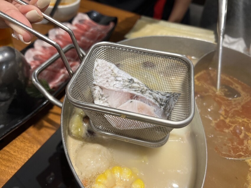 [ 桃園食記 ] 蒸煮流胡椒豬肚雞鍋｜桃園好喝胡椒豬肚雞推薦