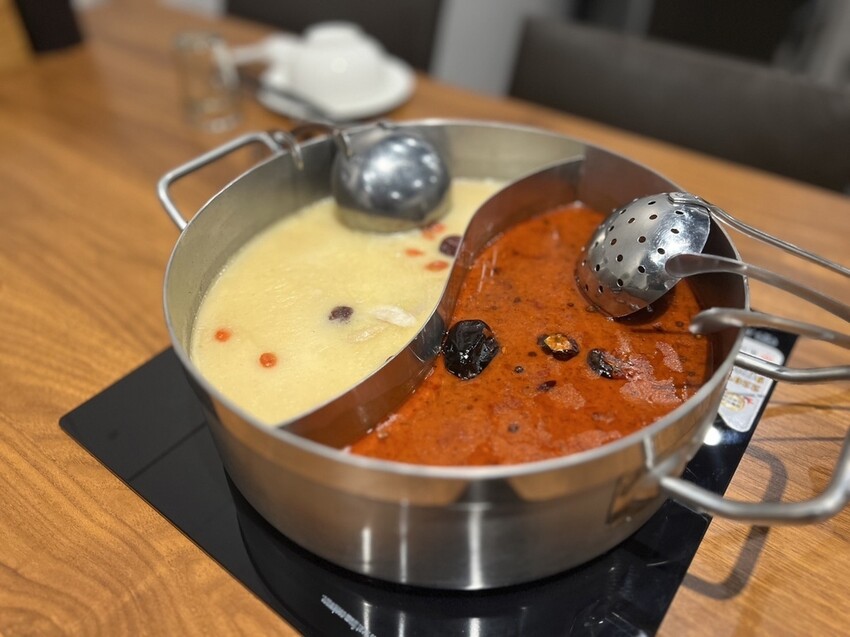 [ 桃園食記 ] 蒸煮流胡椒豬肚雞鍋｜桃園好喝胡椒豬肚雞推薦