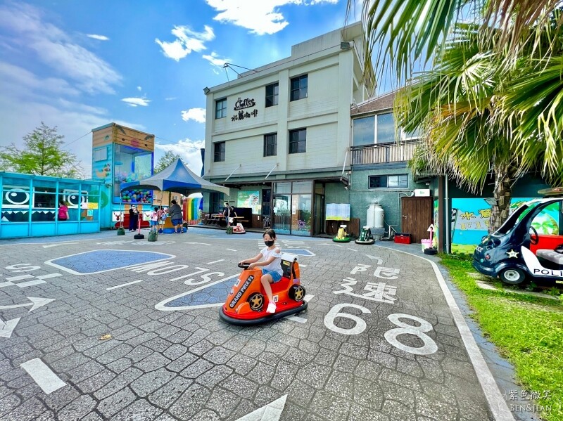 宜蘭玉里臭豆腐礁溪旗艦店》酥脆外皮超唰嘴,泡菜+蘿蔔絲+九層塔一起吃更對味｜點餐攻略,營業時間,菜單價目