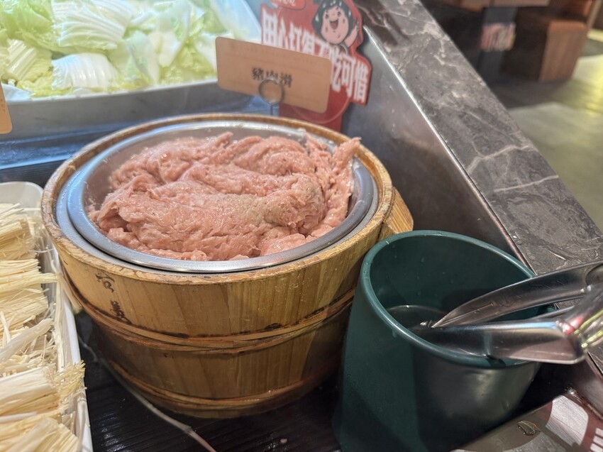 【台北萬華美食】嚮辣台北西門店,和牛肉吃到飽只要798, 【台北萬華美食】嚮辣台北西門店,和牛肉吃到飽只要798,