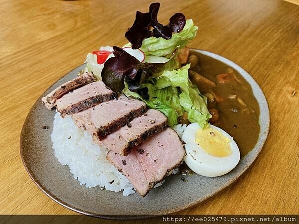 金門氣氛美食餐廳懶人包！ AROMA 義式創意料理 、夜貓、糖圈圈、炸雞x控、 K beer（談醺室）、夢酒館，早、