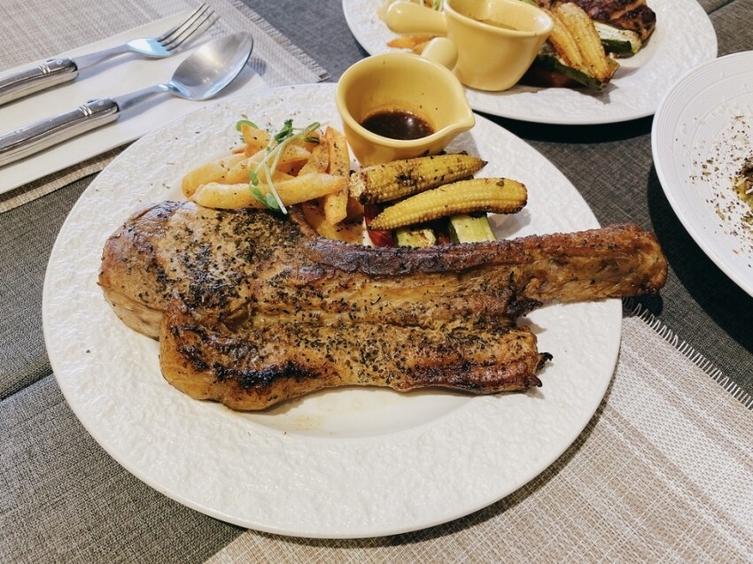 金門氣氛美食餐廳懶人包！ AROMA 義式創意料理 、夜貓、糖圈圈、炸雞x控、 K beer（談醺室）、夢酒館，早、