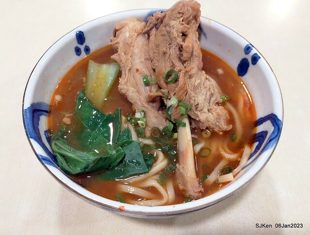 「三商巧福」敦北店---新品上市「香滷豬棒腿麵」(Pork legs noodle store, Taipei, Taiwan, SJKen, Jan 6, 2022.