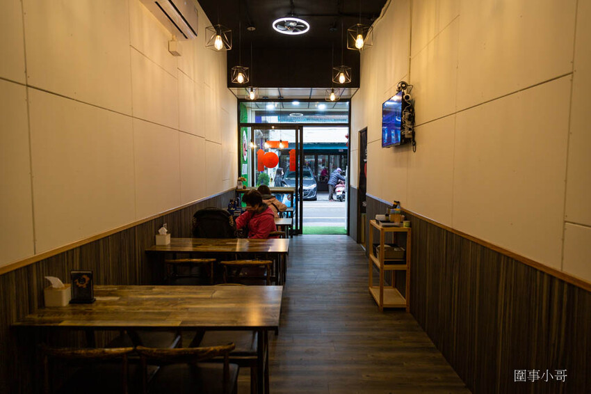 內壢早午餐推薦-醬饌燒肉蛋吐司，抹上獨家烤肉醬汁的各式美味燒肉吐司！活力滿點而且大碗好吃的各式丼飯！連手工蔥油餅跟炒麵都好好吃啊～ @圍事小哥的幸福相框