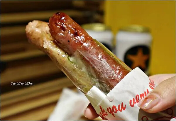 [高雄新興]六合夜市 盛奕大腸包小腸｜五種口味糯米腸，搭配靈