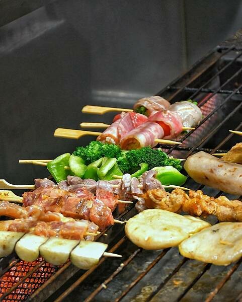 【台北串燒】焦糖楓串燒 通化直營店,台式宵夜、平價串燒第一品牌,精選私廚海鮮,台北好吃串燒首選,台北小酌聚餐選擇