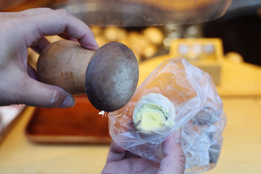南投日月潭美食 | 阿伯茶葉蛋  流淚菇 水社碼頭茶葉蛋推薦/日月潭必吃