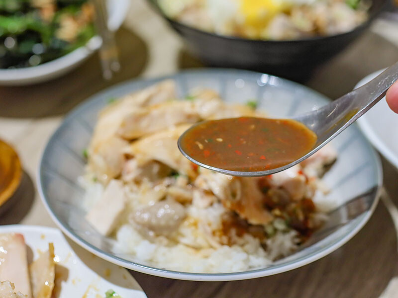 雞肉飯$60元起吃好味雞肉，蔥鹽雞肉切盤大份量CP高超划算~媽媽群組瘋傳今晚回家吃雞