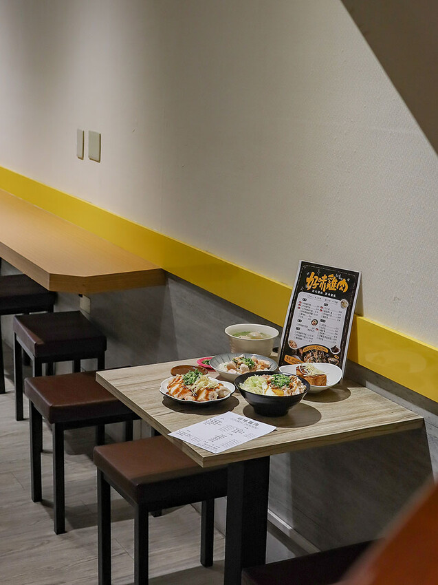 雞肉飯$60元起吃好味雞肉，蔥鹽雞肉切盤大份量CP高超划算~媽媽群組瘋傳今晚回家吃雞