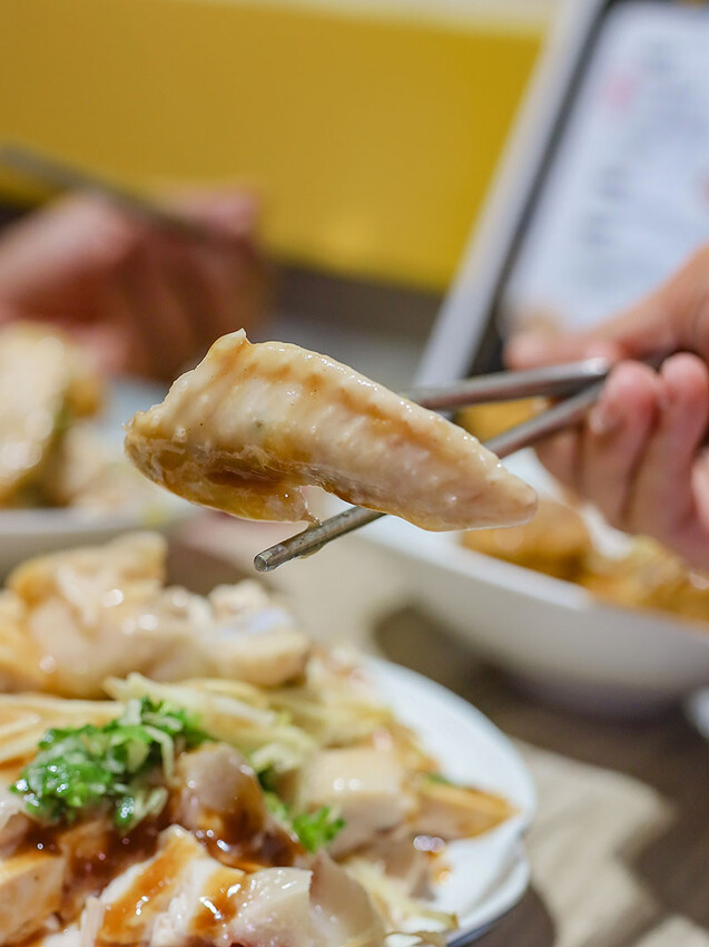 雞肉飯$60元起吃好味雞肉，蔥鹽雞肉切盤大份量CP高超划算~媽媽群組瘋傳今晚回家吃雞