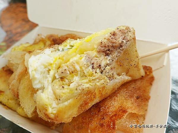 鮪魚蛋餅-小琉球早餐店 (4).jpg