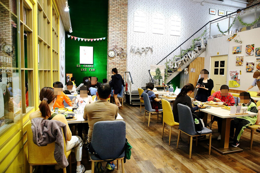 私嚐の吃飯北大店。三峽寵物餐廳推薦,超好吃唐揚雞有層次的咖哩