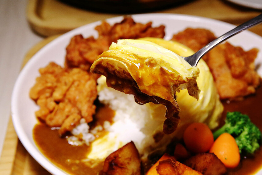 私嚐の吃飯北大店。三峽寵物餐廳推薦,超好吃唐揚雞有層次的咖哩