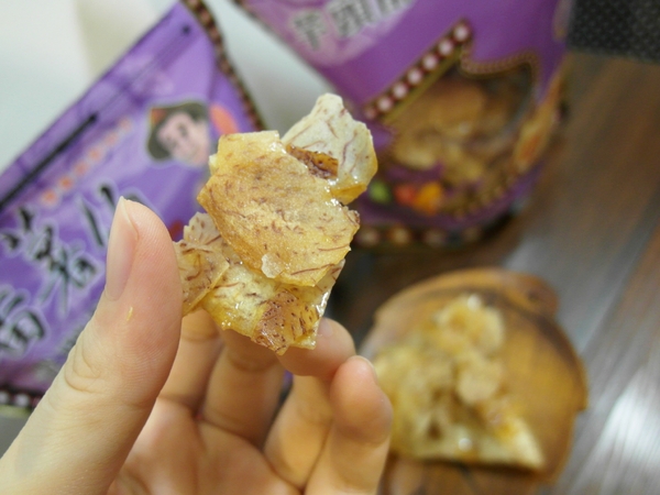 蕃薯伯楊記家傳地瓜酥：【團購／台東超夯伴手禮】傳承五十年載！蕃薯伯(楊記家傳地瓜酥) 地瓜酥&芋頭酥&地瓜蜜