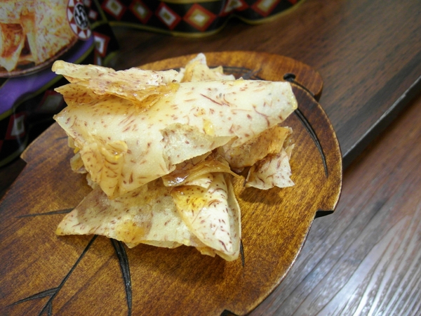 蕃薯伯楊記家傳地瓜酥：【團購／台東超夯伴手禮】傳承五十年載！蕃薯伯(楊記家傳地瓜酥) 地瓜酥&芋頭酥&地瓜蜜