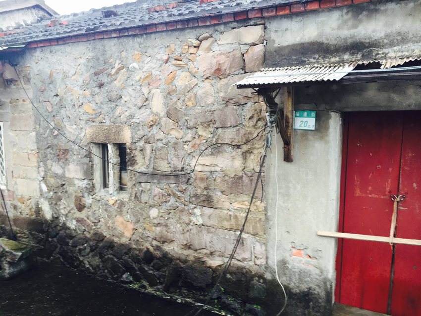 石頭厝福連街 東北角,貢寮,北海,一日遊,卯澳,石頭厝,福隆,老梅,單車,漁村,宜蘭,古蹟,我不是他媽媽,民宿,衝浪,surf,사진 찍기,拍照,IG,打卡