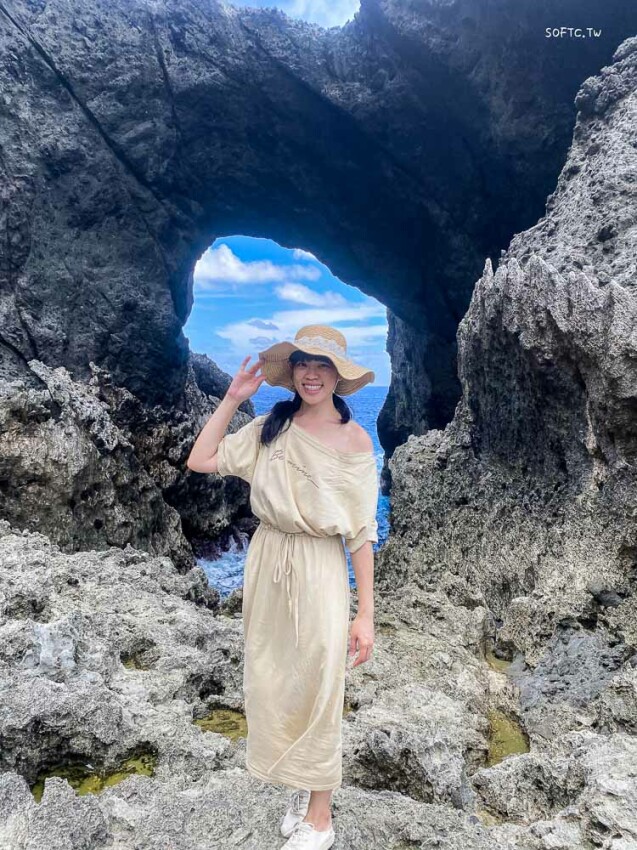 蘭嶼東清部落IG打卡景點推薦》東清秘境+情人洞●天然海蝕洞戲水秘境+石拱門 蘭嶼熱門打卡景點推薦