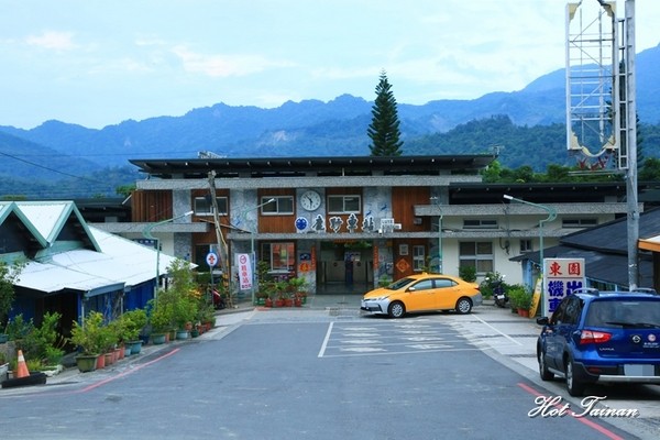 鹿野車站(Lu-Ye Station)：【台東景點】鹿野車站小旅行，帶妳看見不一樣的城鄉車站