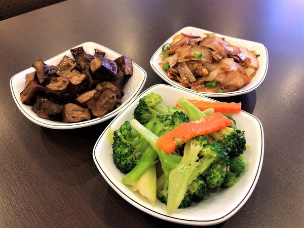 ●高雄食記●北平楊寶寶蒸餃/朝明路/肉汁爆漿不蓋你/北方麵食推薦