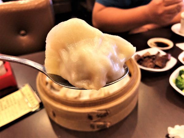 ●高雄食記●北平楊寶寶蒸餃/朝明路/肉汁爆漿不蓋你/北方麵食推薦