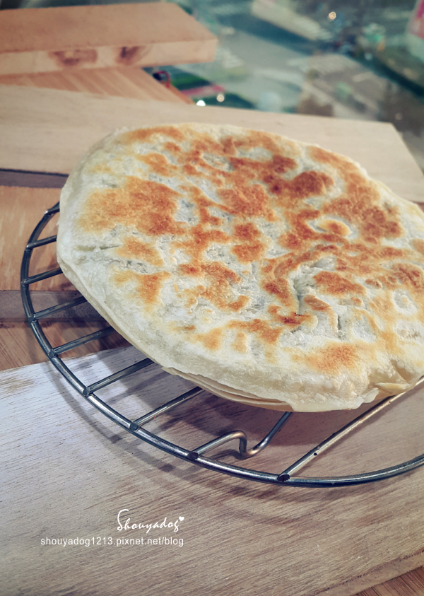 三星翠玉蔥餡餅:【冷凍食品】多汁多蔥又酥脆的三星翠玉蔥餡餅