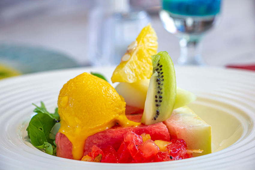 TASTy西堤牛排富國店，將布魯克林大橋搬進店裡啦!近捷運~聚會洽商的好選擇。 - 微笑Joe幸運