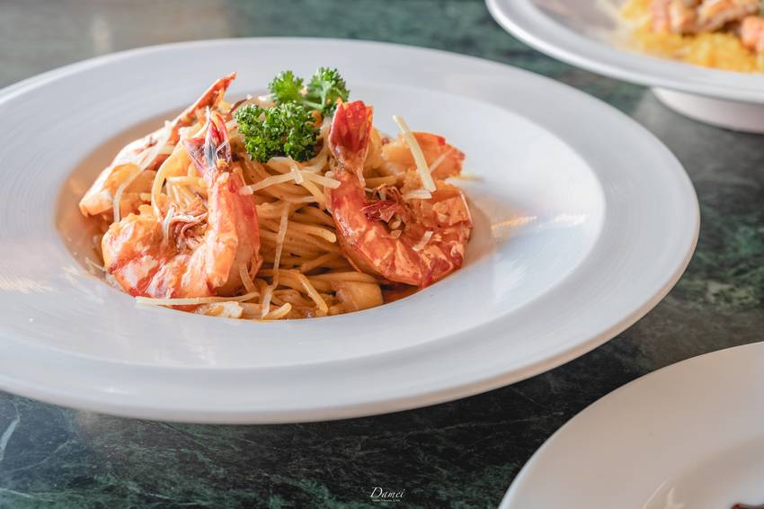 source: imgur.com 高雄左營|美國夏威夷毛伊咖啡館-老咖啡館獨特風味,冰滴咖啡深得我心