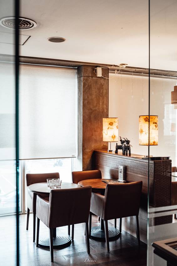 source: imgur.com 高雄左營|美國夏威夷毛伊咖啡館-老咖啡館獨特風味,冰滴咖啡深得我心