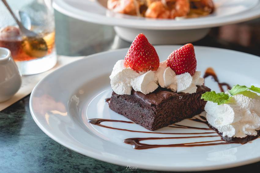 source: imgur.com 高雄左營|美國夏威夷毛伊咖啡館-老咖啡館獨特風味,冰滴咖啡深得我心